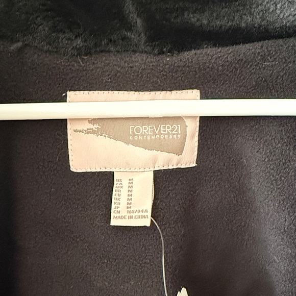 Forever 21 contemporary faux fur hooded jacket - Picture 5 of 9